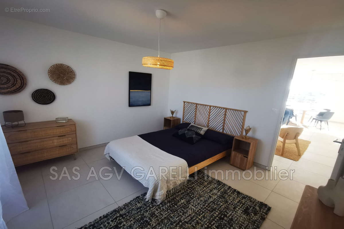 Appartement à HYERES