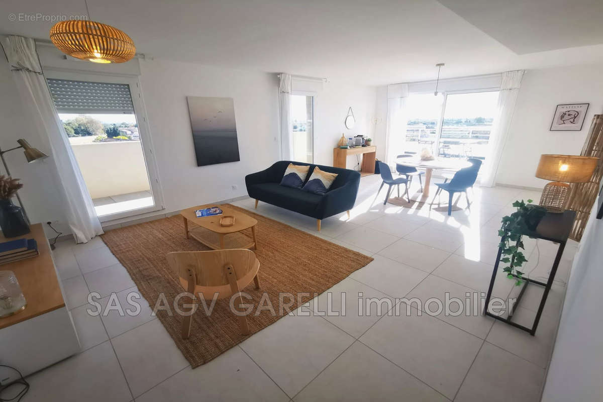 Appartement à HYERES