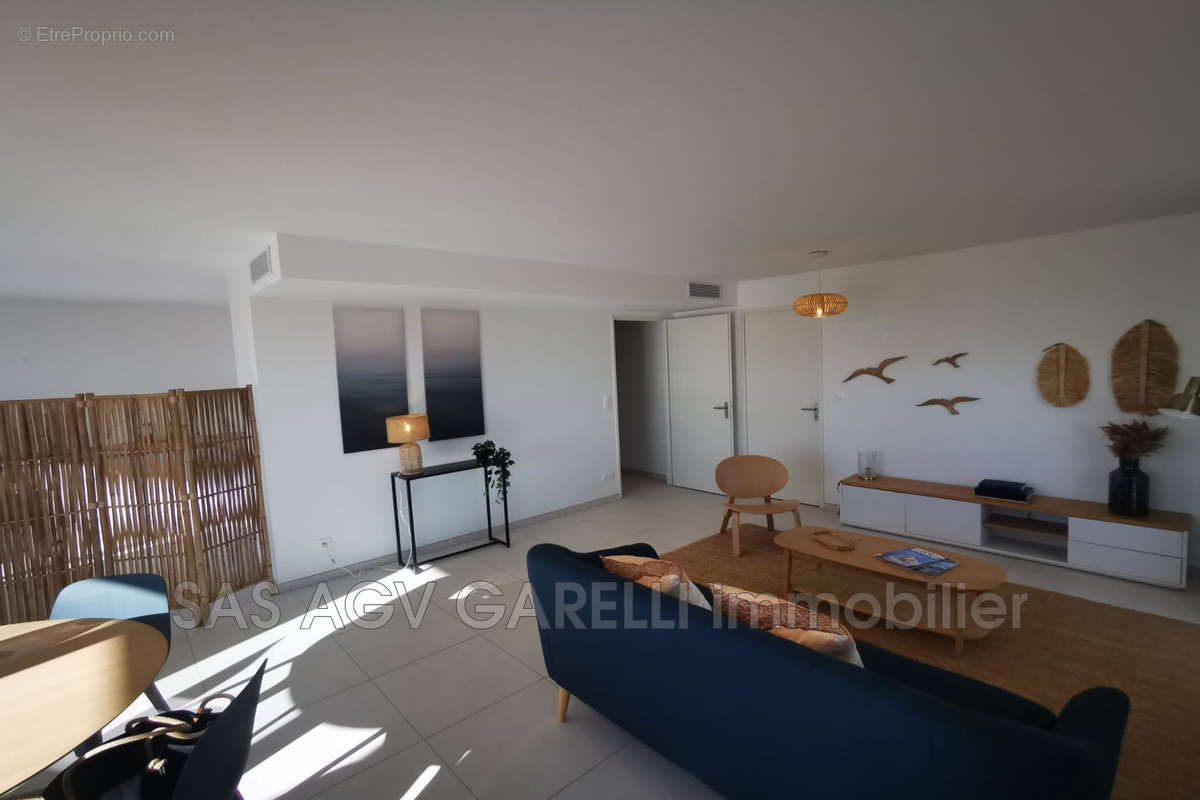 Appartement à HYERES