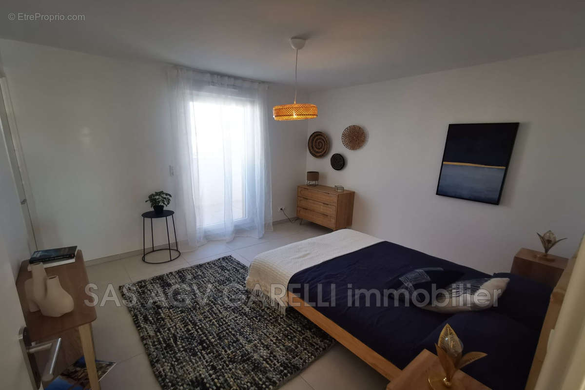 Appartement à HYERES