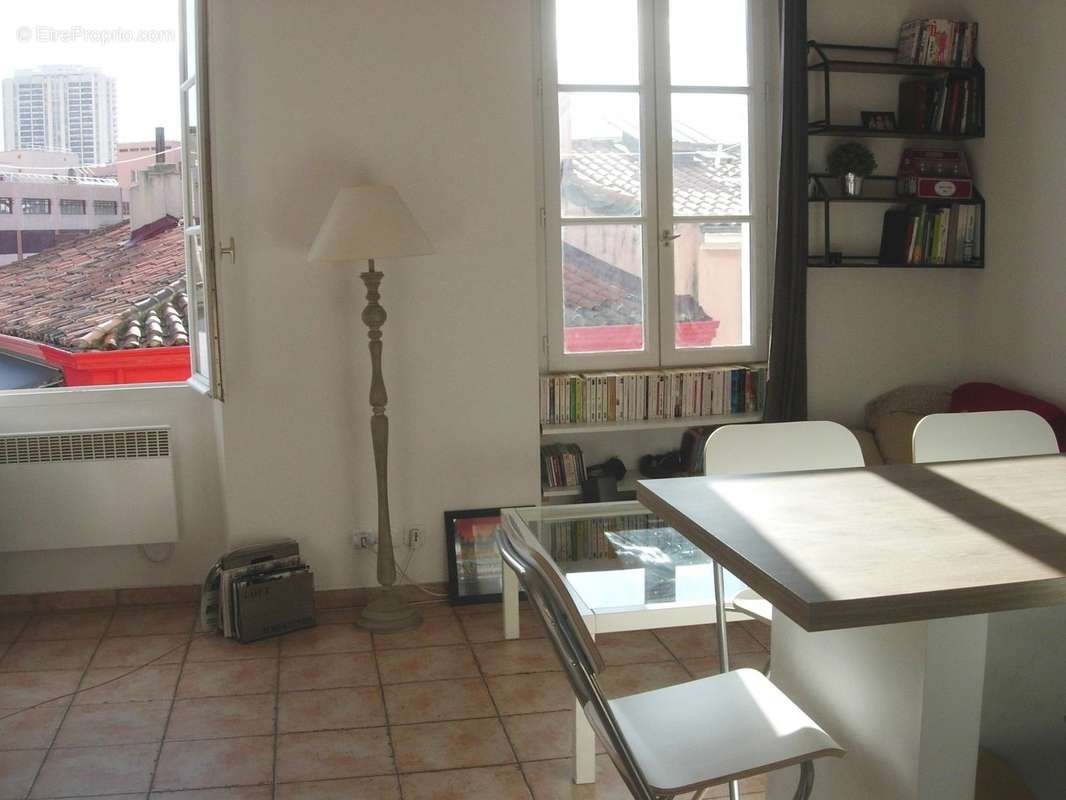 Appartement à MARSEILLE-8E