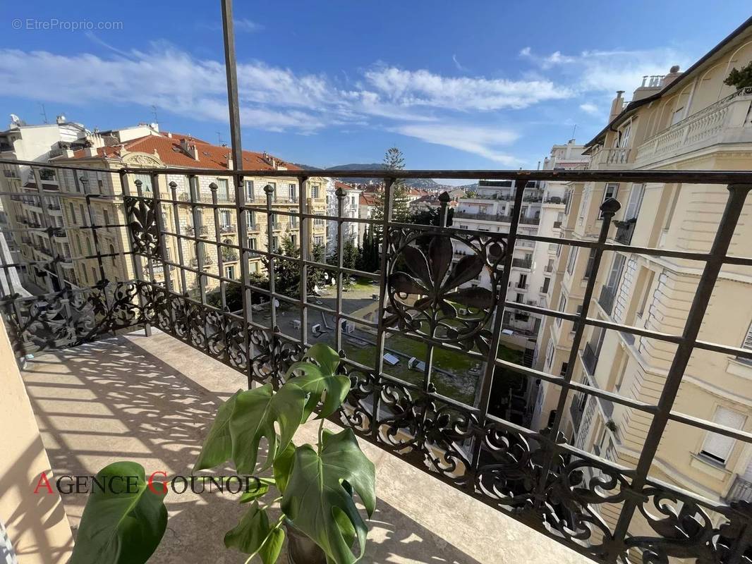 Appartement à NICE