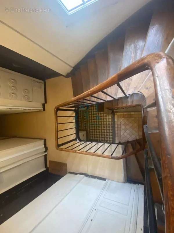 Appartement à PARIS-10E