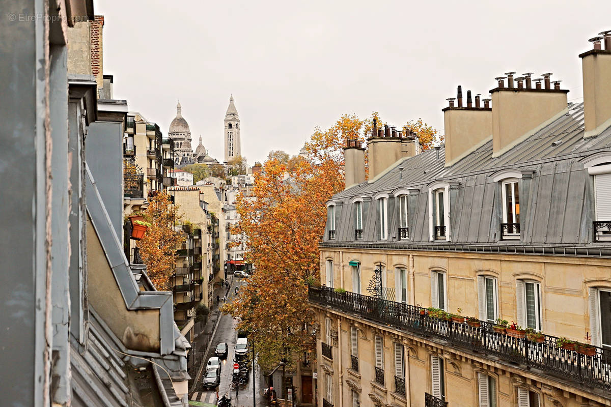 Appartement à PARIS-18E