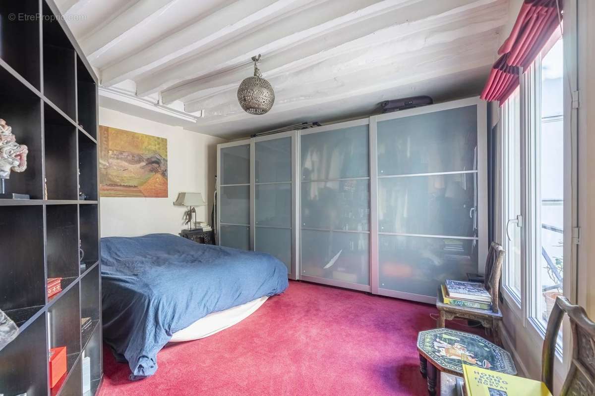 Appartement à PARIS-11E