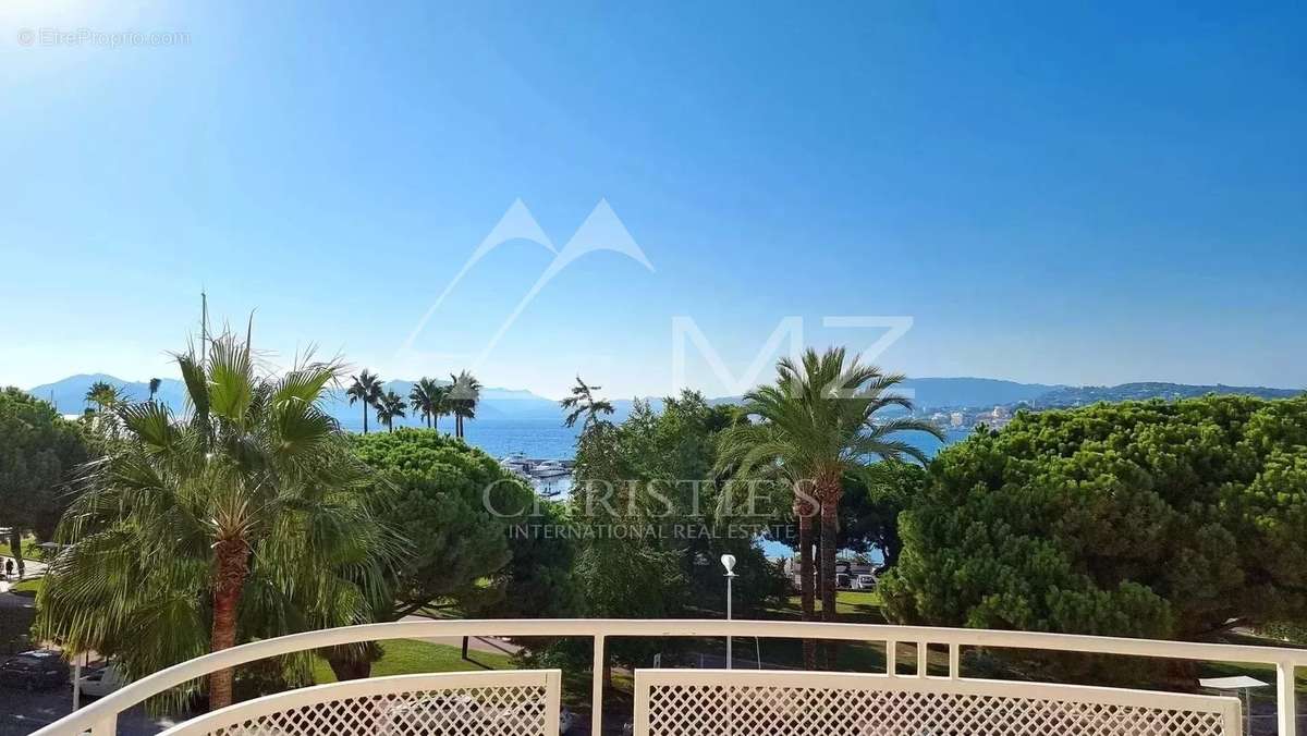 Appartement à CANNES