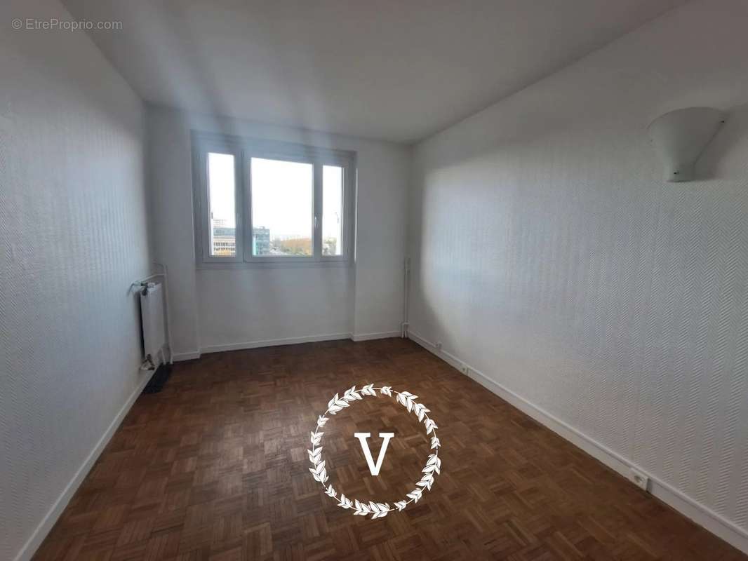 Appartement à MONTROUGE