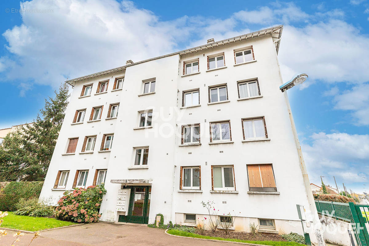 Appartement à SAVIGNY-SUR-ORGE