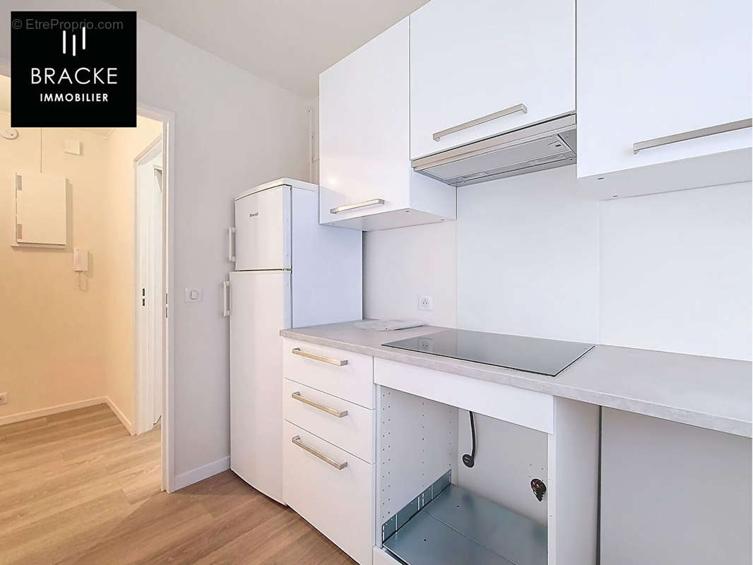 Appartement à COURBEVOIE