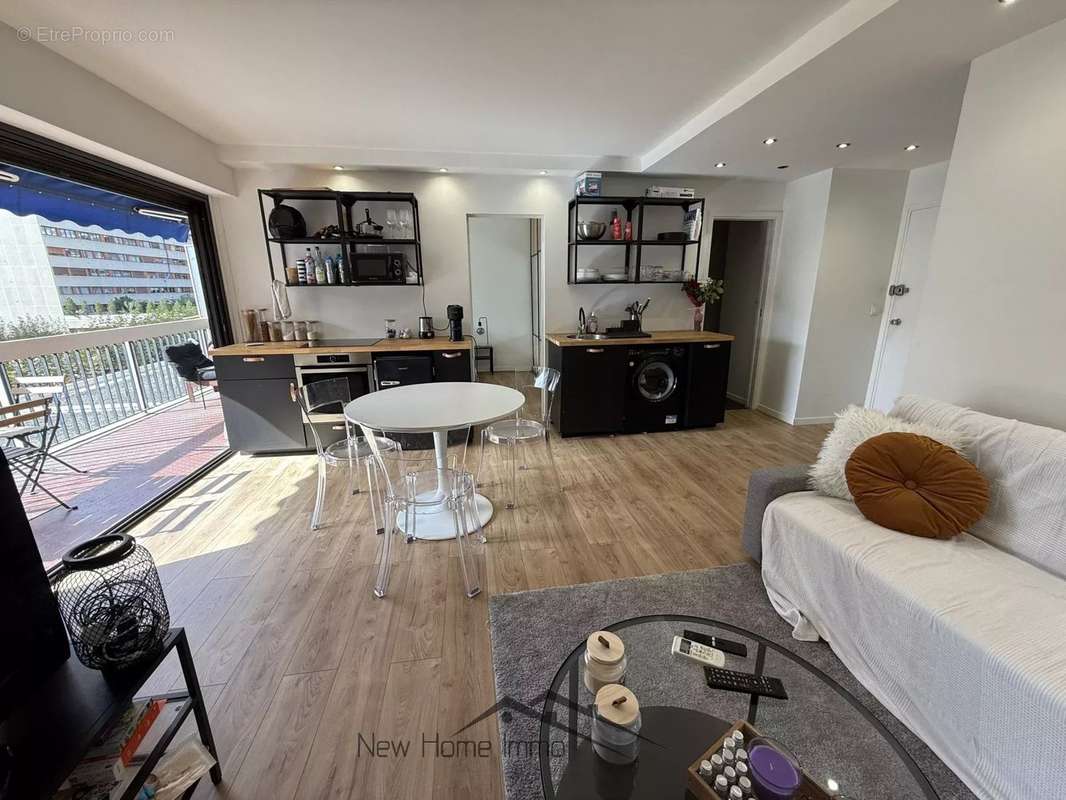 Appartement à MARSEILLE-6E