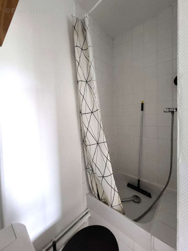 Appartement à PARIS-20E