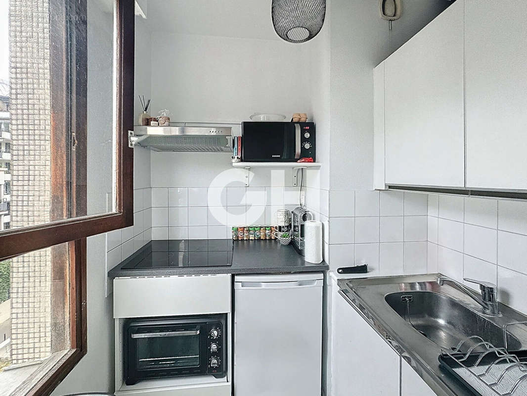 Appartement à PARIS-12E