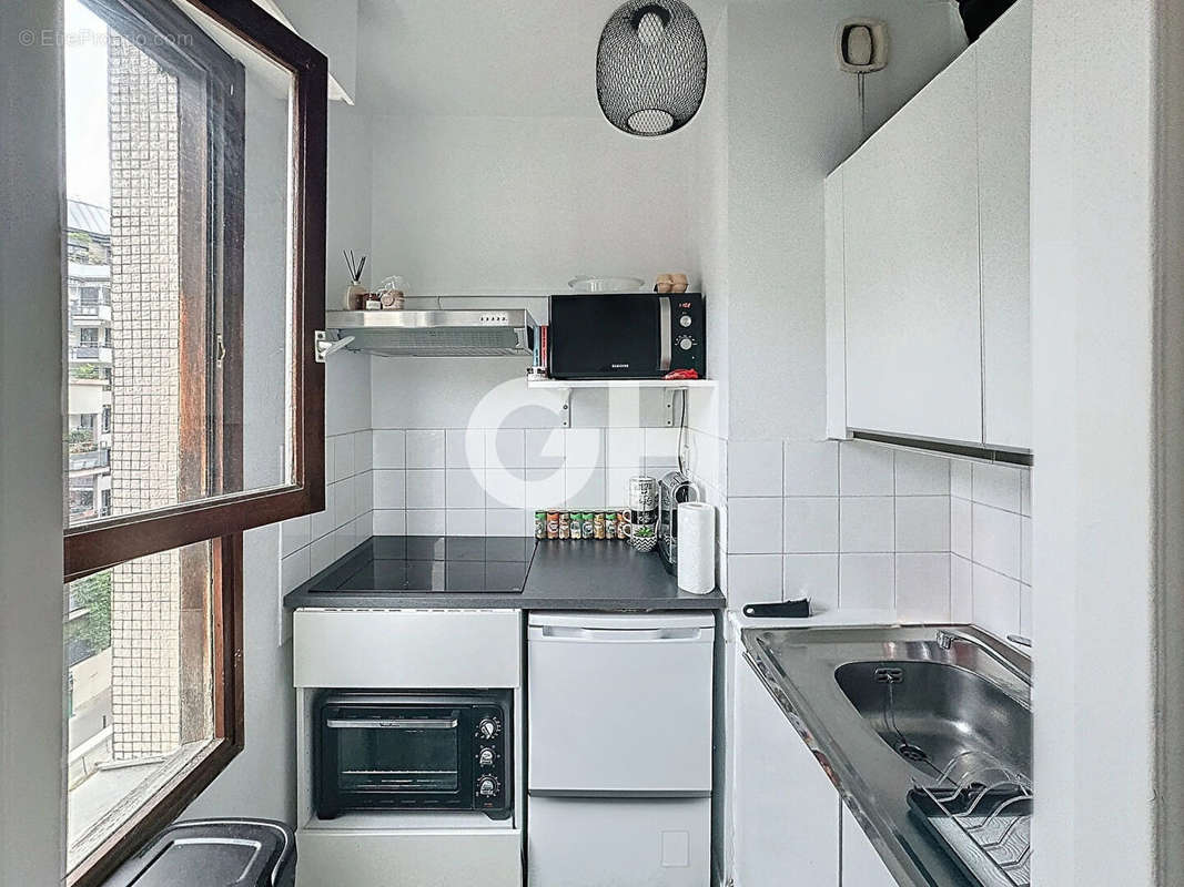 Appartement à PARIS-12E