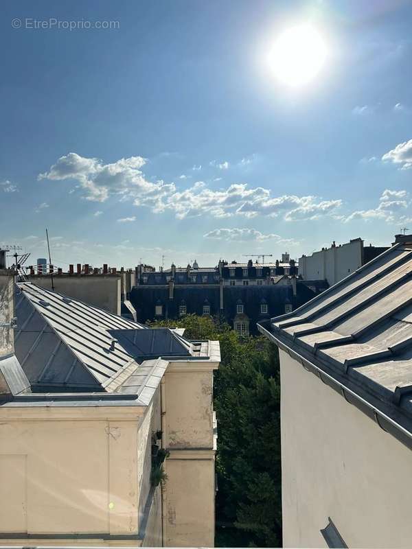 Appartement à PARIS-3E