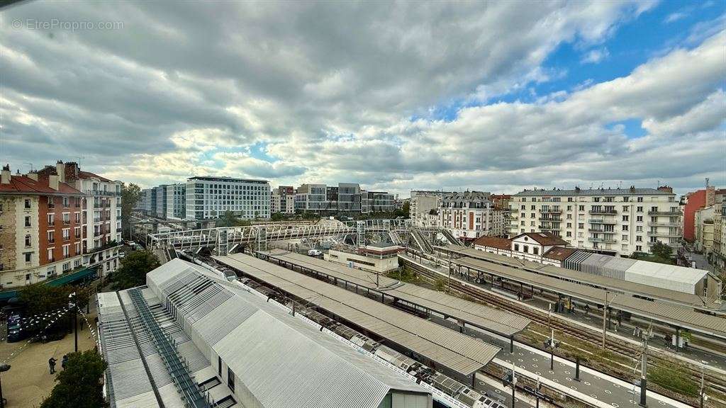 Appartement à COURBEVOIE