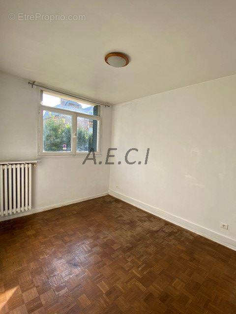 Appartement à ASNIERES-SUR-SEINE