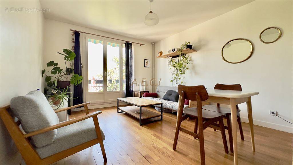 Appartement à ASNIERES-SUR-SEINE