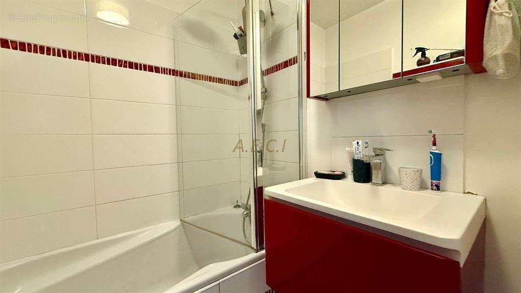 Appartement à ASNIERES-SUR-SEINE