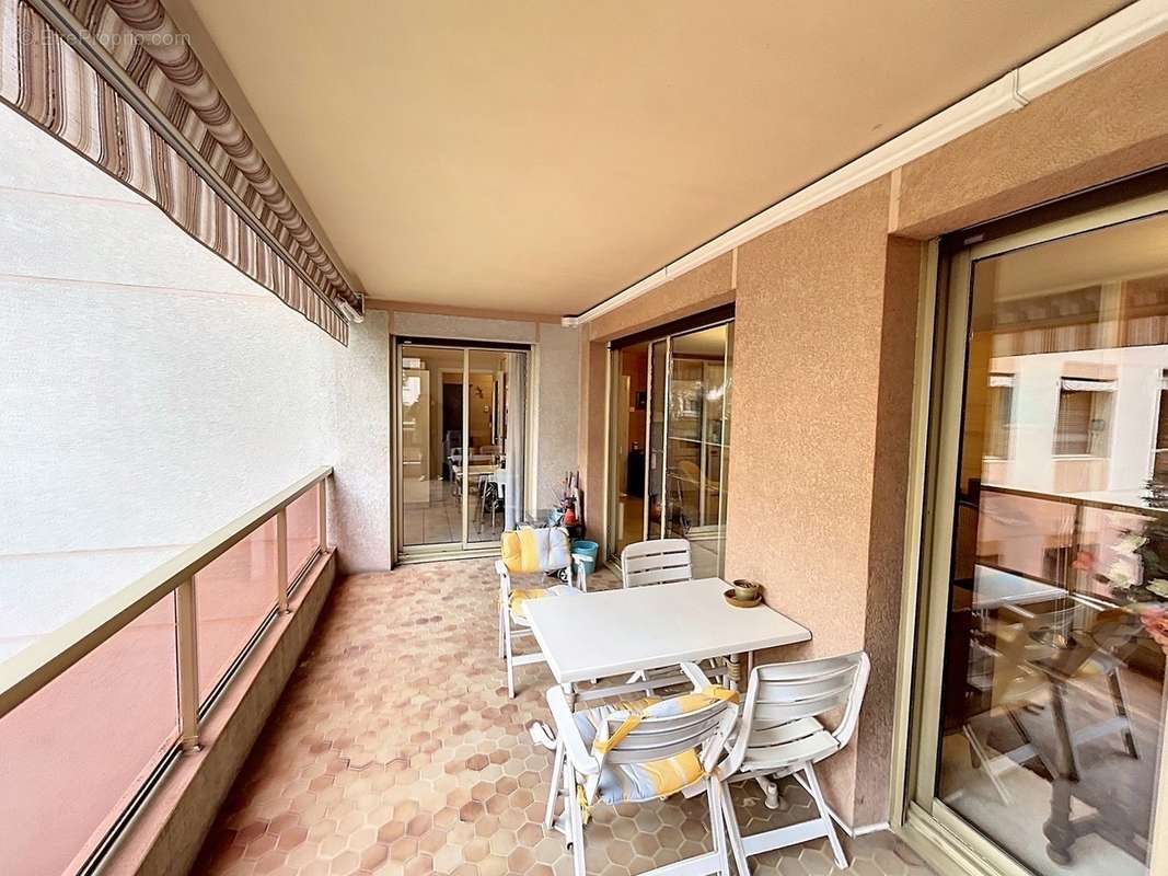 Appartement à LYON-6E