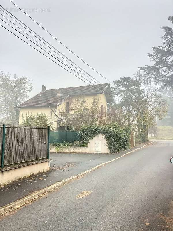 Maison à TREVOUX