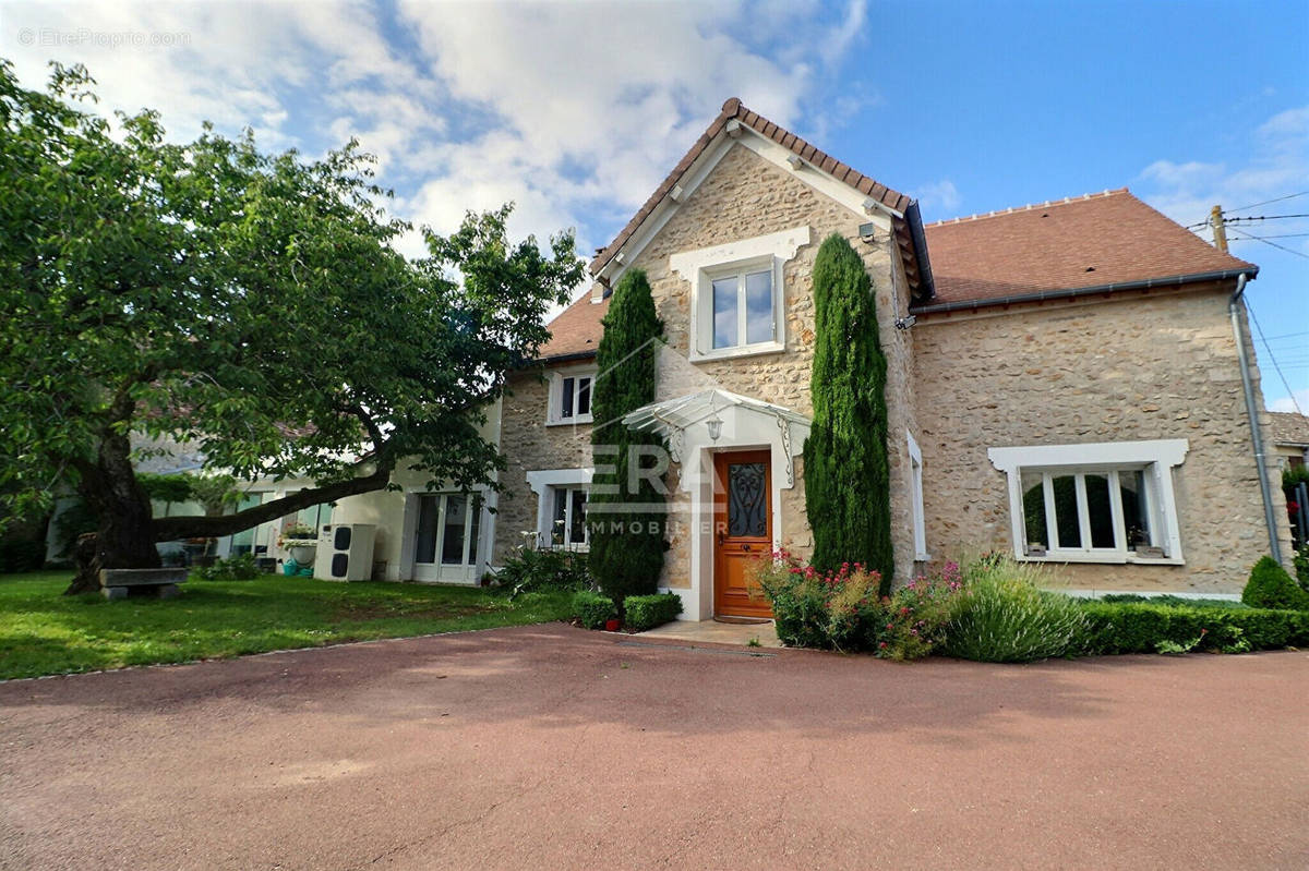 Maison à BOUTERVILLIERS