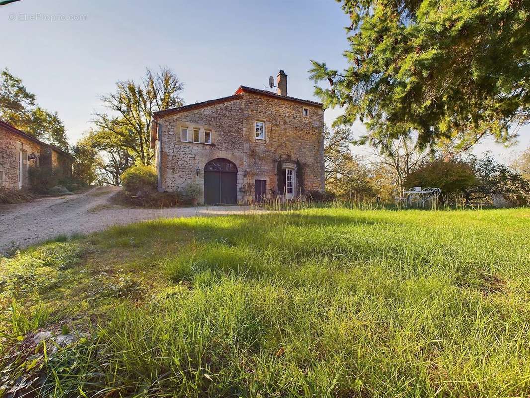 Maison à MONTCABRIER