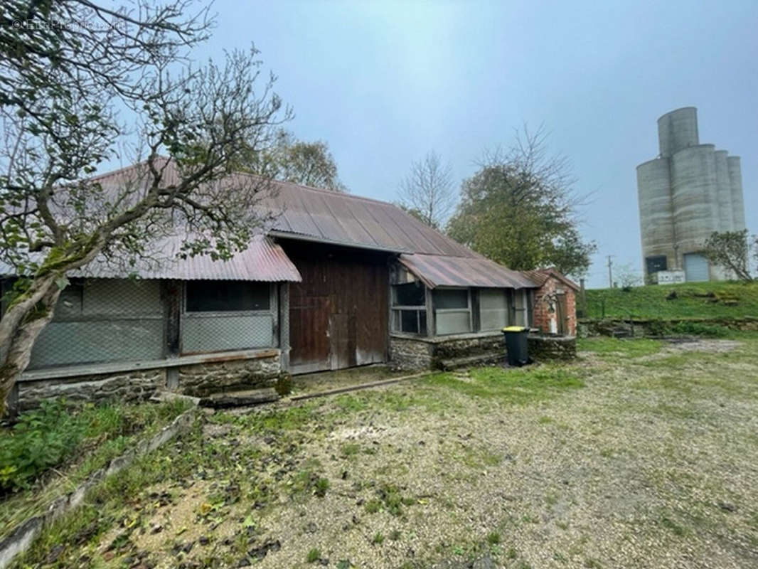 Maison à CORROY