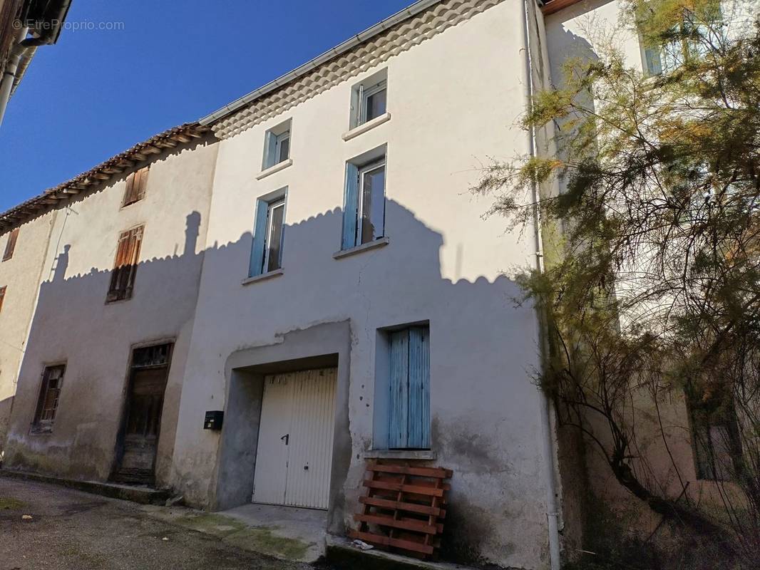 Maison à MONTFERRIER