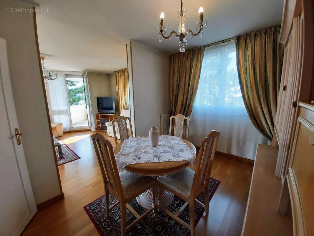 Appartement à CHELLES