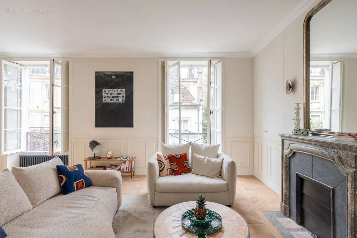 Appartement à PARIS-6E