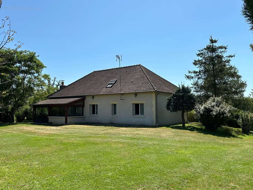 Maison à CHATEAUMEILLANT