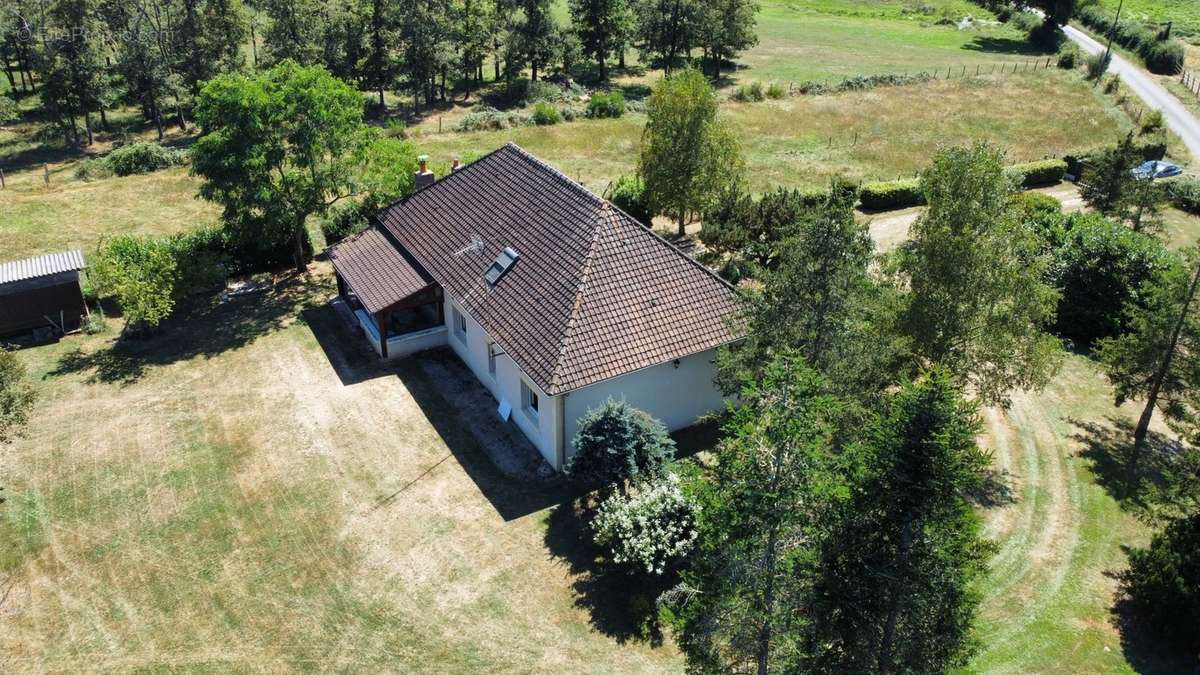 Maison à CHATEAUMEILLANT