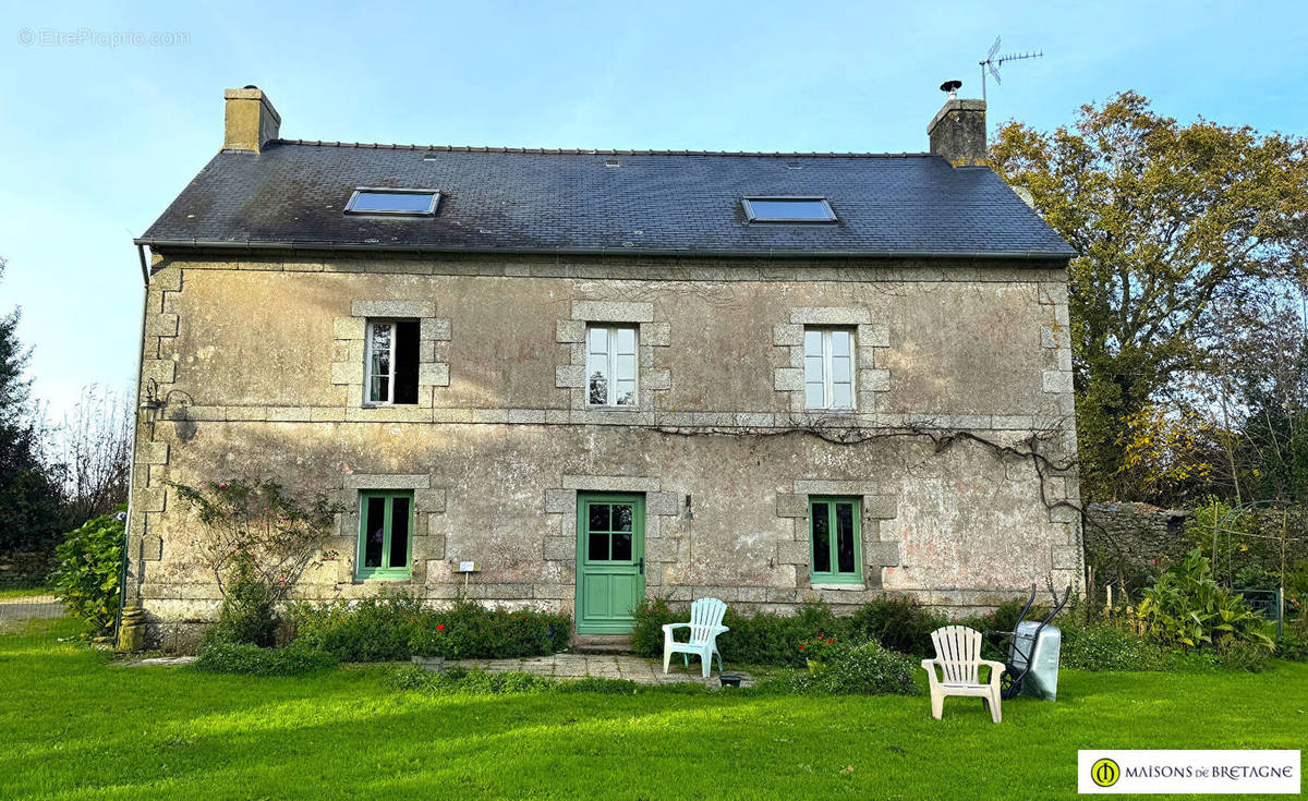 Maison à PONT-AVEN