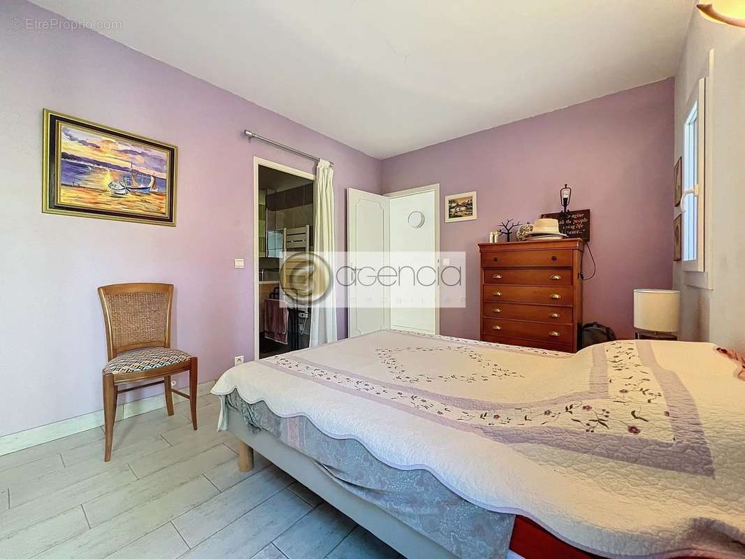 Appartement à MOUGINS