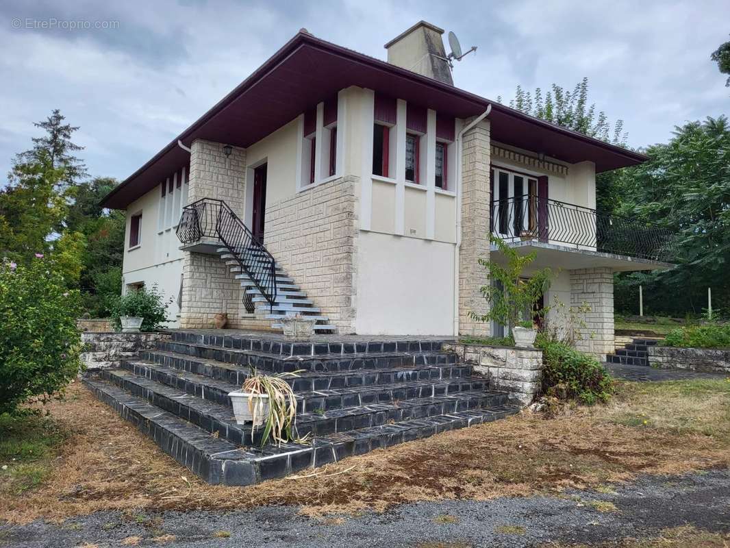 Maison à BETHINES