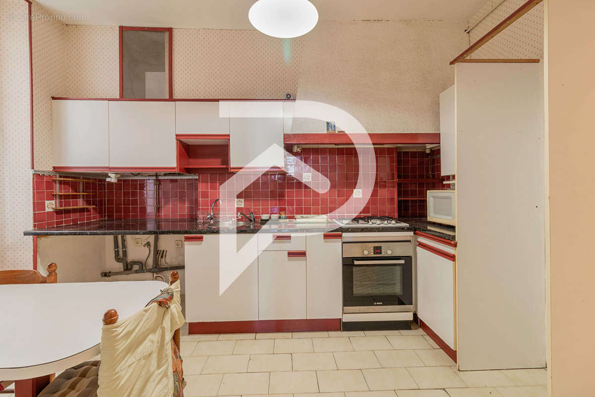 Appartement à MARSEILLE-2E