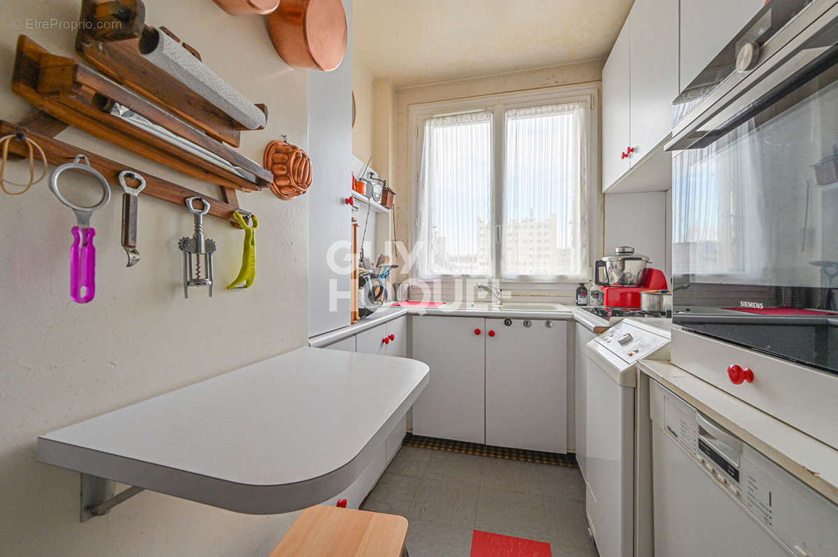 Appartement à PARIS-12E