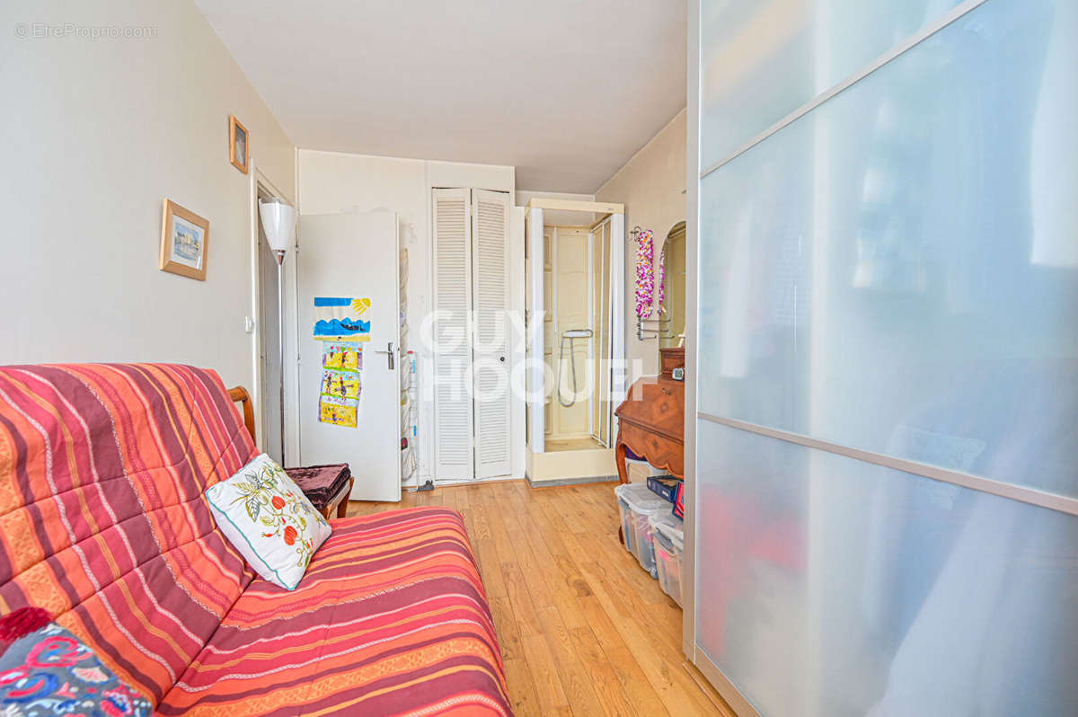 Appartement à PARIS-12E