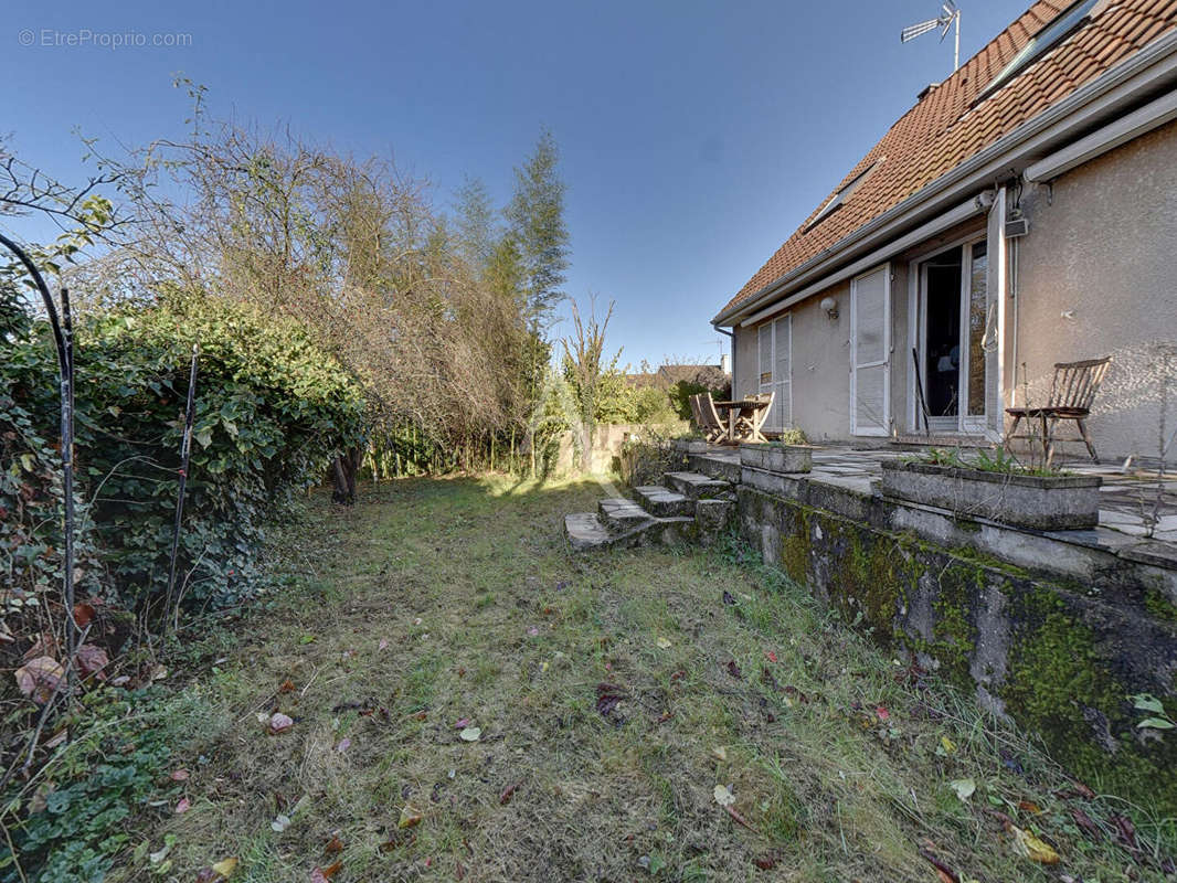 Maison à BRY-SUR-MARNE