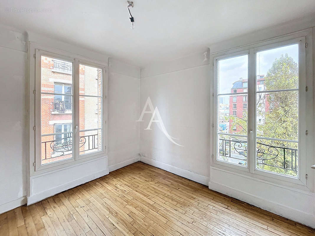 Appartement à PARIS-20E