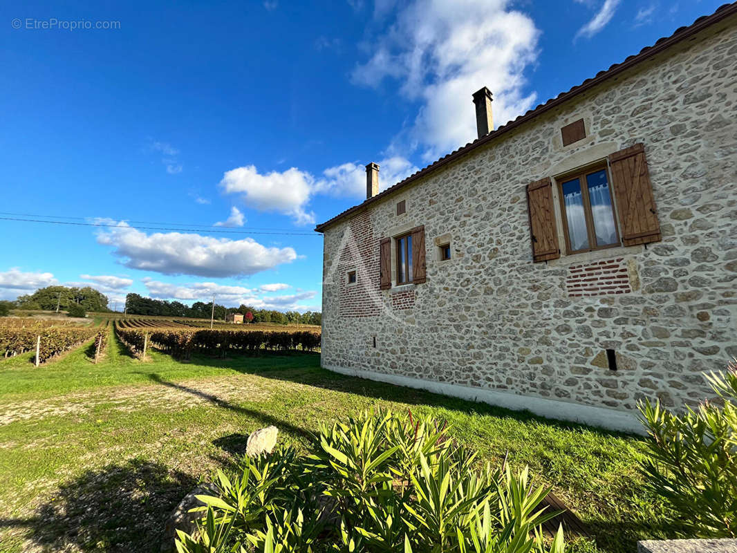 Maison à PRAYSSAC