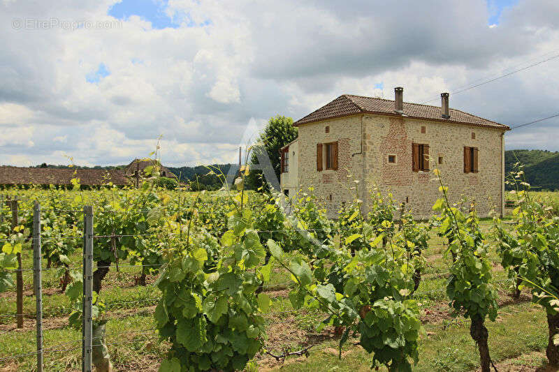 Maison à PRAYSSAC