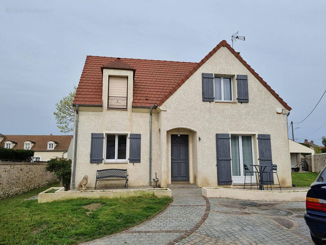 Maison à BREUIL-BOIS-ROBERT