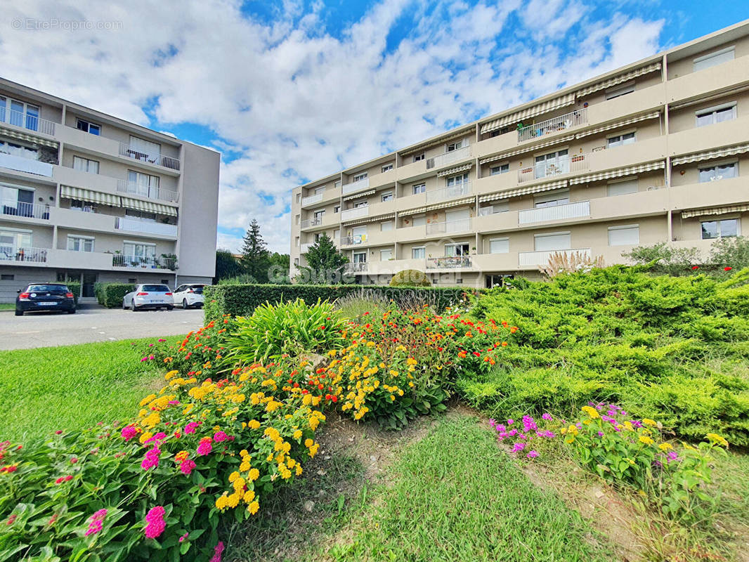 Appartement à SALON-DE-PROVENCE