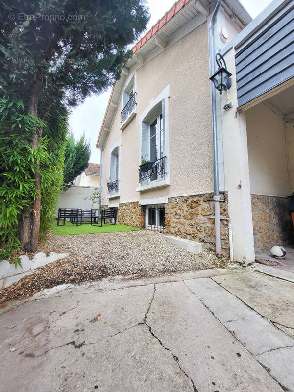 Maison à MAISONS-LAFFITTE