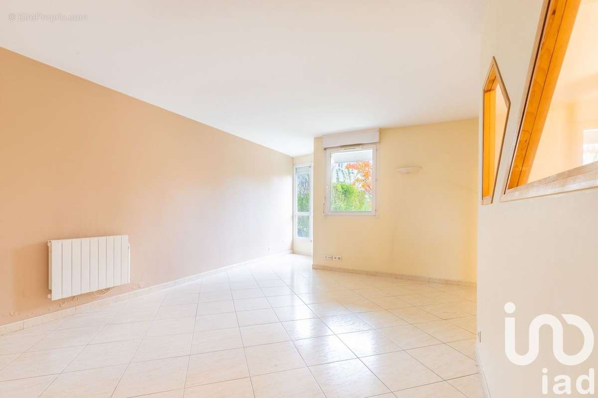 Photo 2 - Appartement à VIRY-CHATILLON