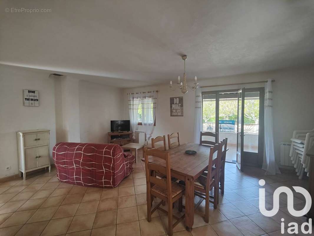 Photo 4 - Appartement à LES SALLES-SUR-VERDON