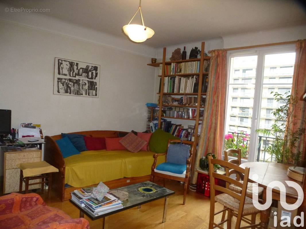 Photo 1 - Appartement à COURBEVOIE