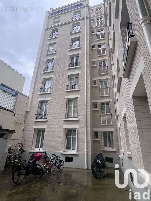 Photo 6 - Appartement à COURBEVOIE