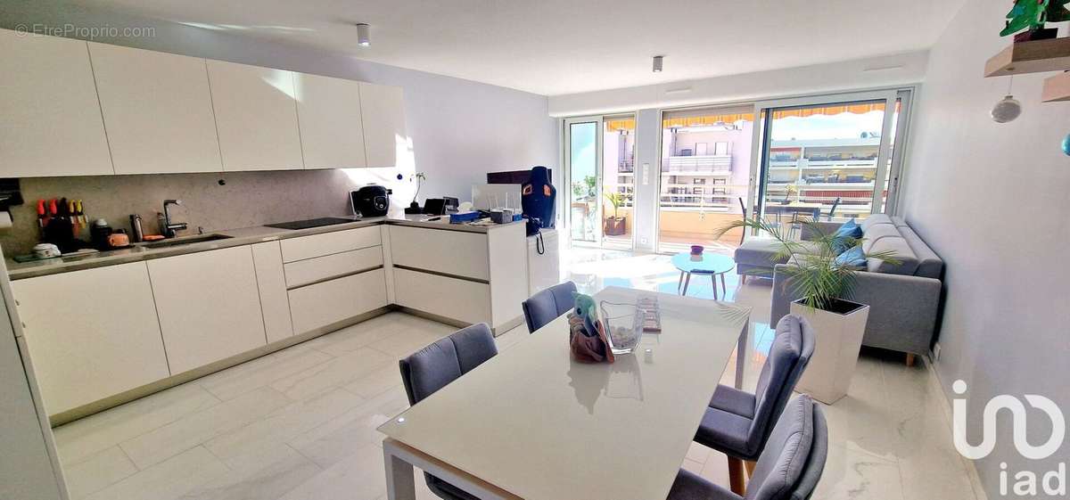 Photo 3 - Appartement à ROQUEBRUNE-CAP-MARTIN